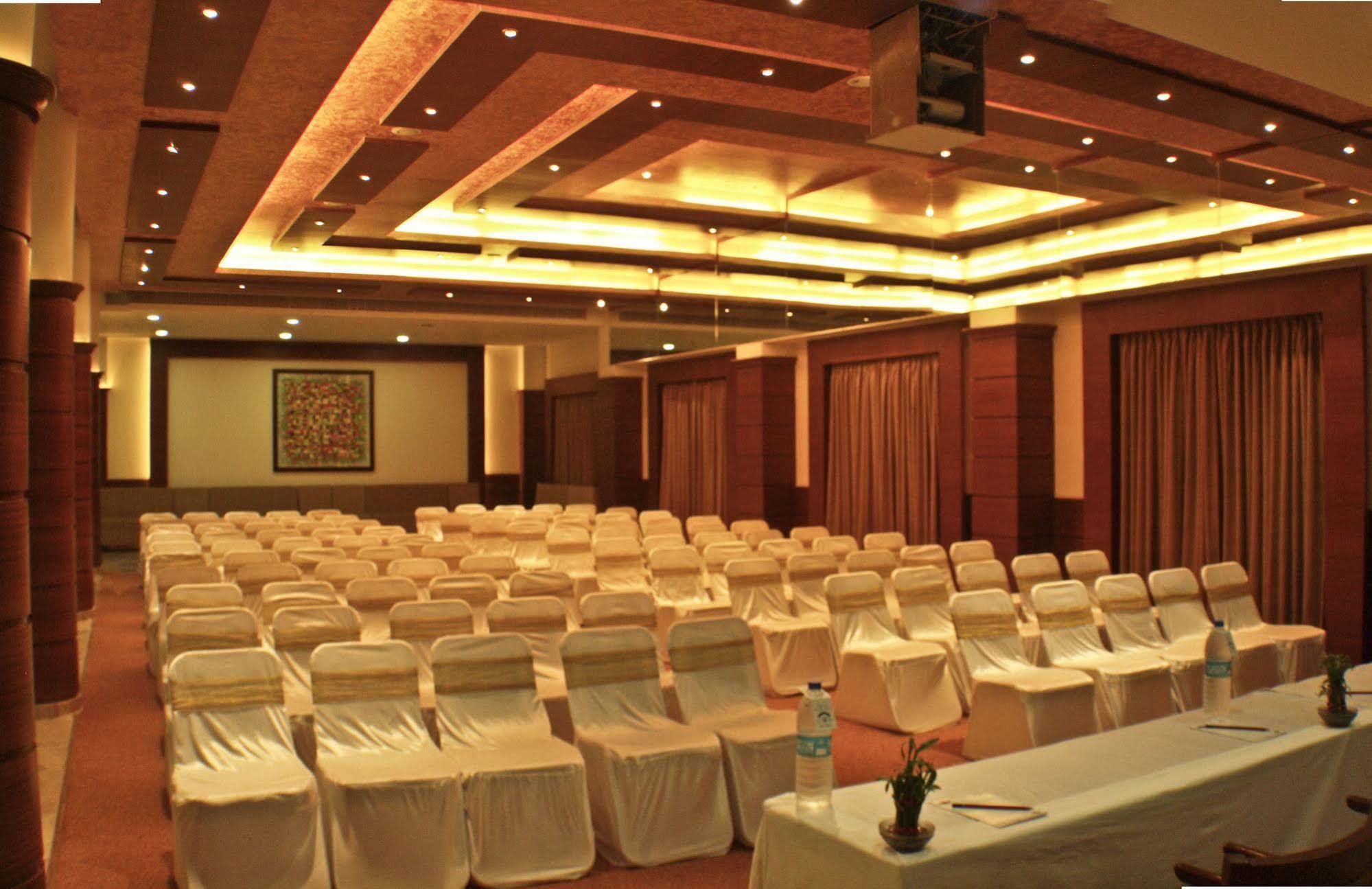 Cambay Resort, Udaipur Exterior photo
